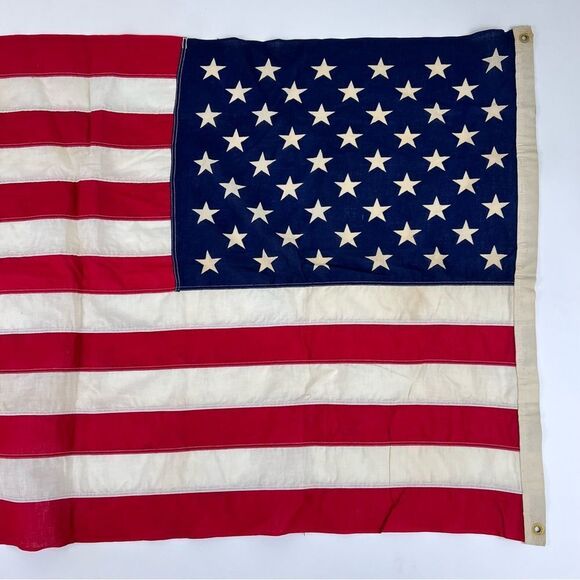 Vintage Valley Forge Flag Co. Spring City PA. 3’ x 5’ 100% Cotton Pioneer Flag - Picture 5 of 13